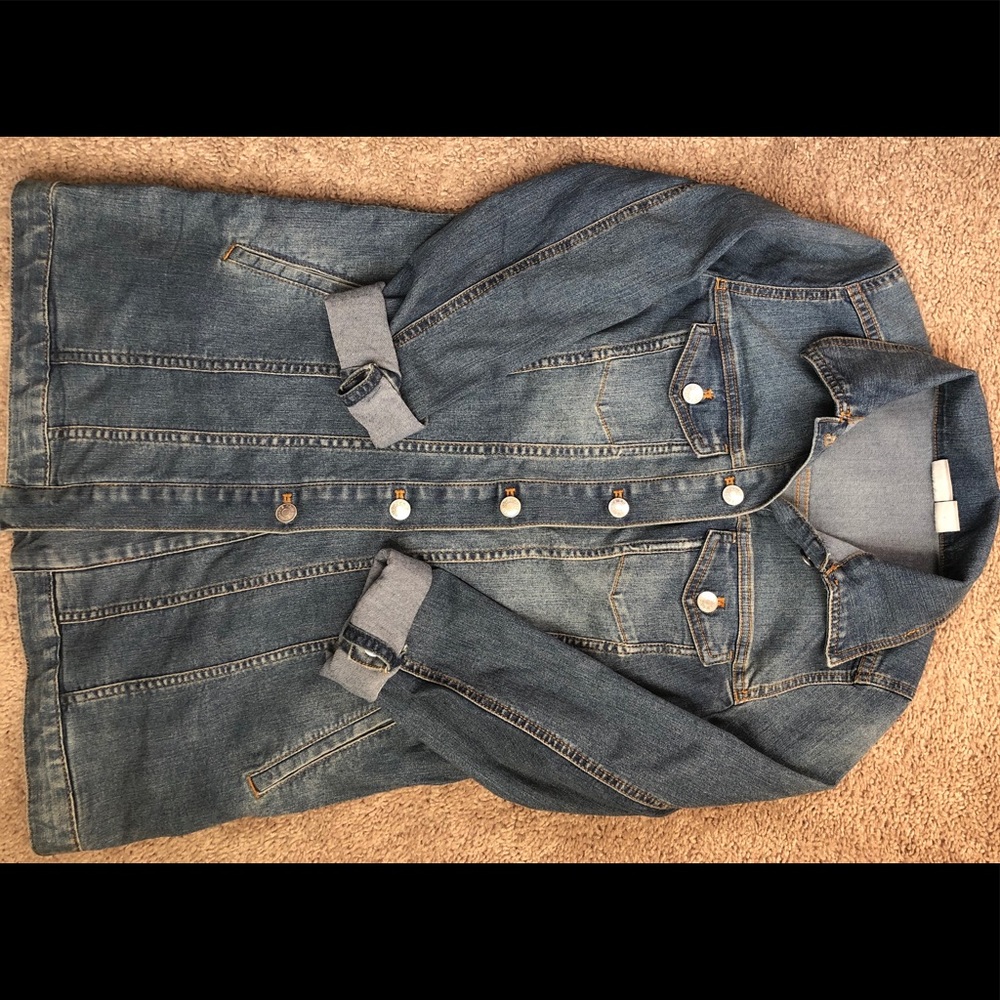 Elongated denim jacket